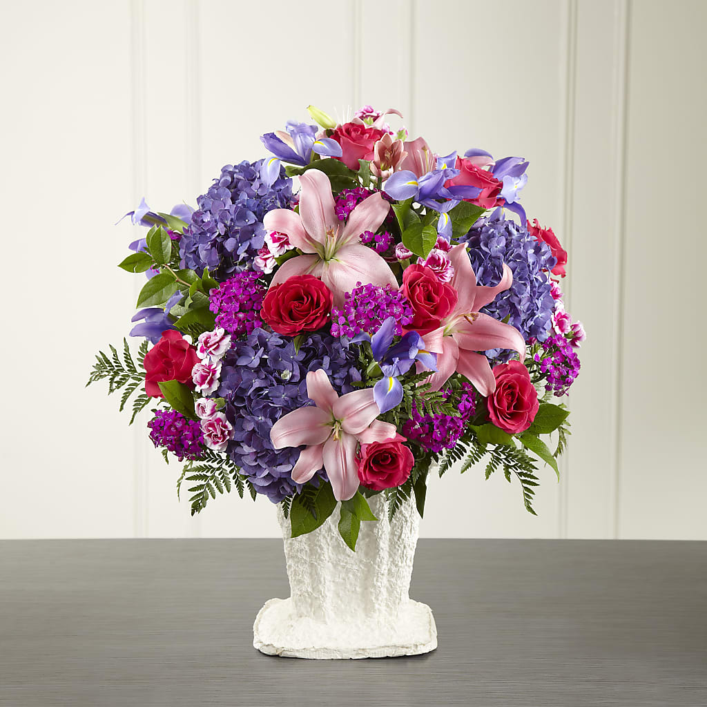 We Fondly Remember Arrangement – Grayson Florist And Gifts, Independence VA