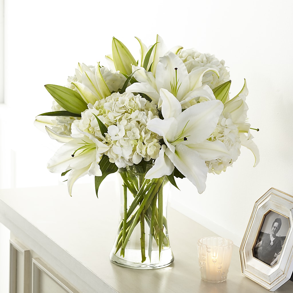 Compassionate Lily Bouquet – Grayson Florist And Gifts, Independence VA