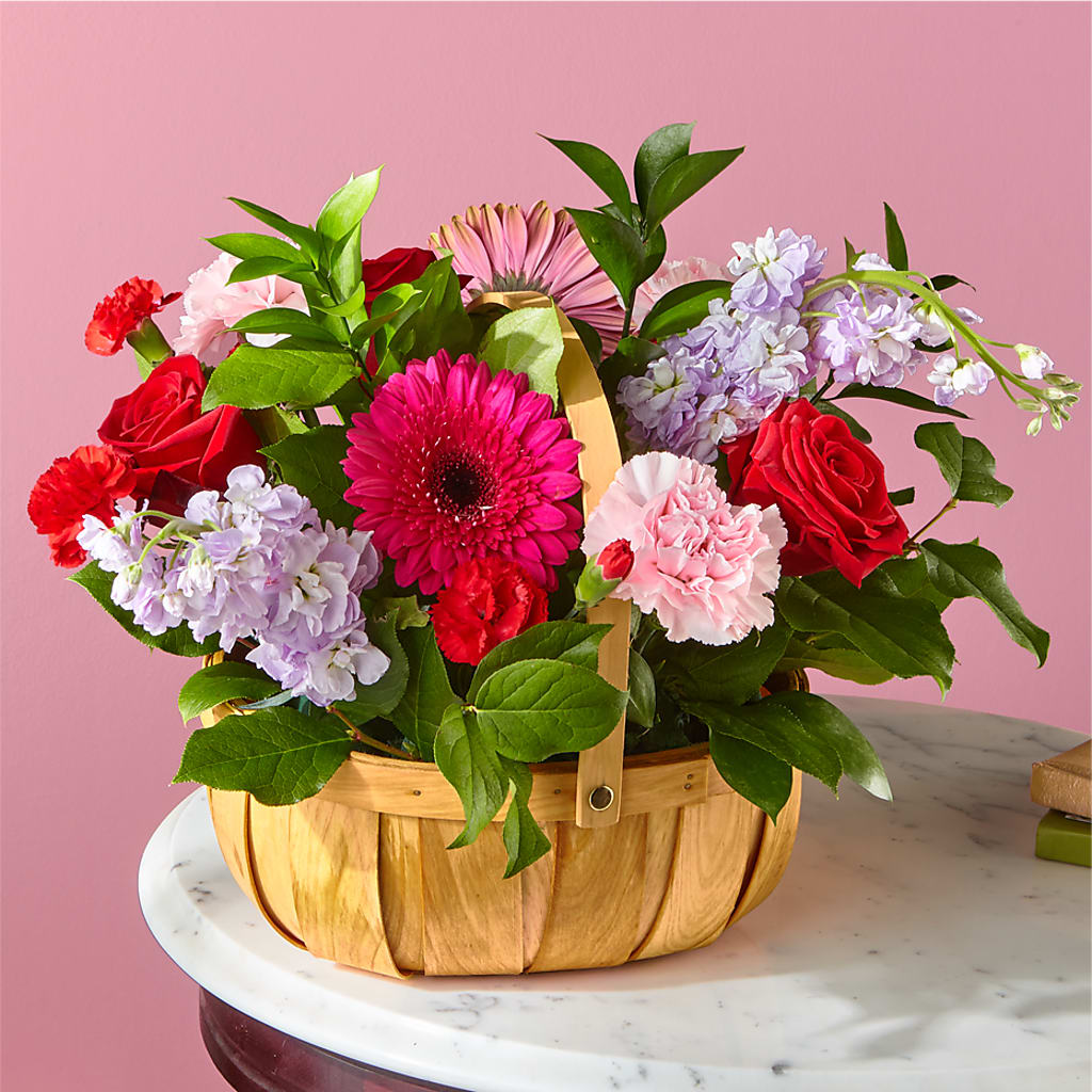 Pink Picnic Basket – Grayson Florist And Gifts, Independence VA
