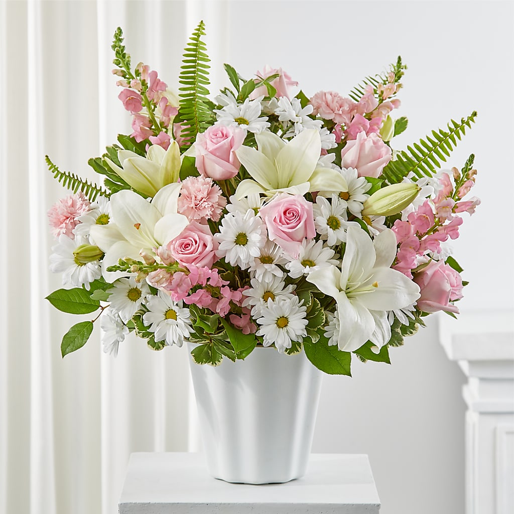 Soft Touch Tabletop Basket – Grayson Florist And Gifts, Independence VA