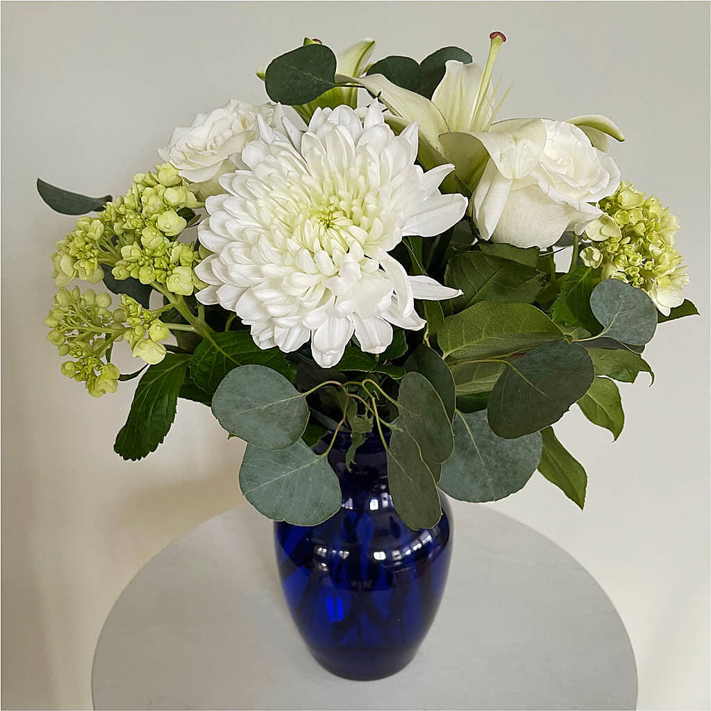 Snowy Dreams Bouquet –  Grayson Florist And Gifts, Independence VA