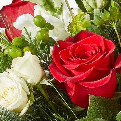 Deck the Halls Bouquet –  Grayson Florist And Gifts, Independence VA